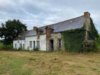 AHIB-1-ID22115-2739 Le Cambout 22210 Detached Farmhouse in need of renovation on 1547m2.